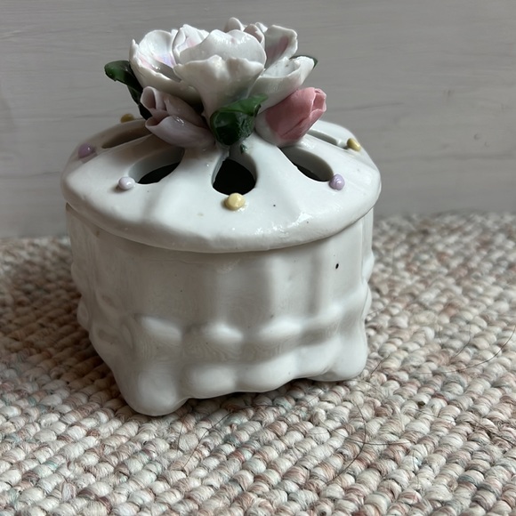 Vintage Trinket Box - Picture 4 of 4